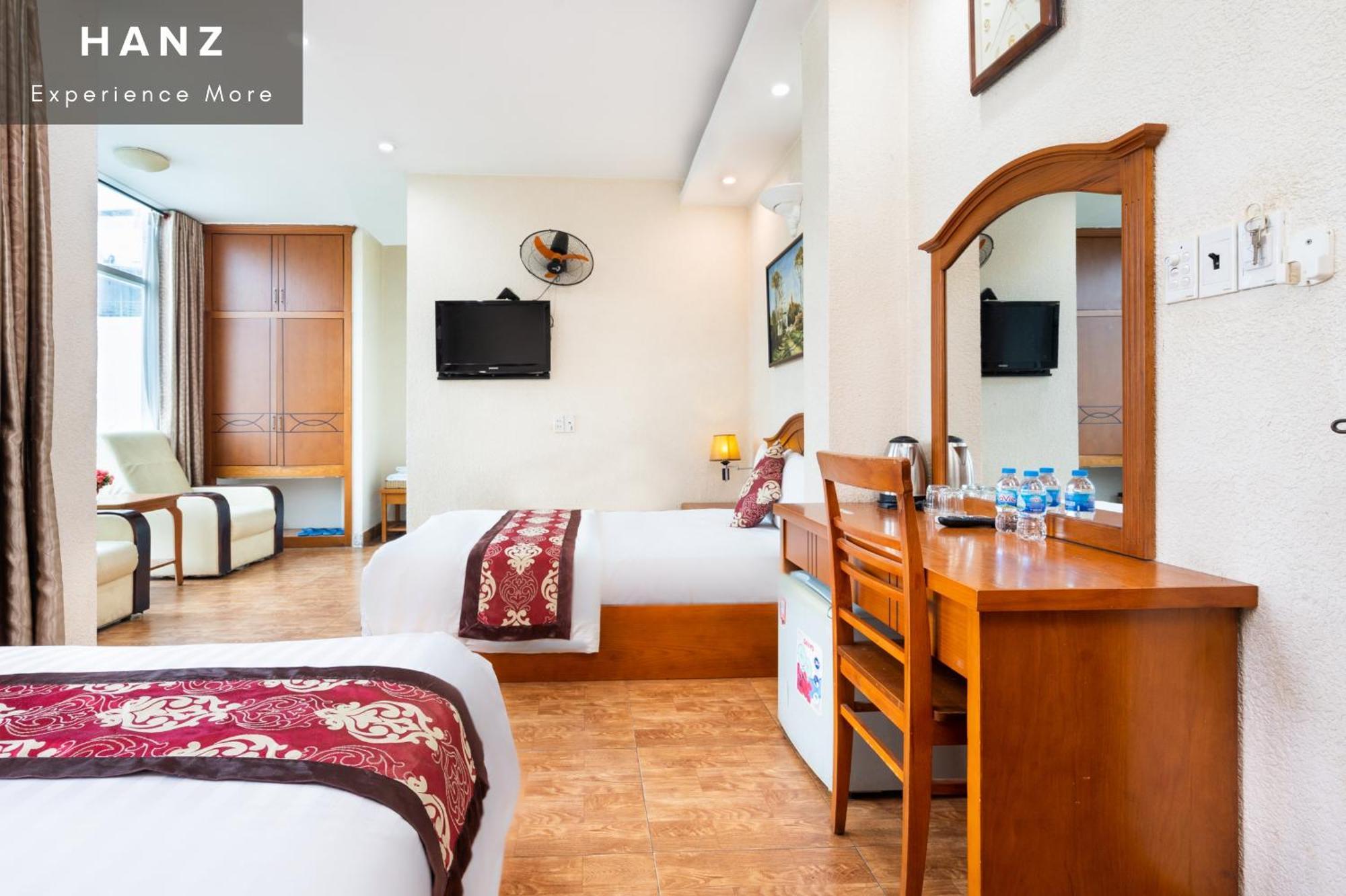 Queen Airport Hotel Ho Şi Min Dış mekan fotoğraf